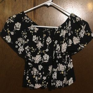 S Black and White Floral Off the Shoulder Top